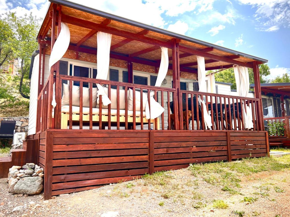 Mobile Home Nebo Luxus 克罗诺维察 外观 照片